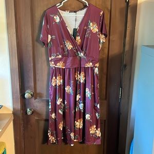 XL OUGES FLORAL DRESS NWT